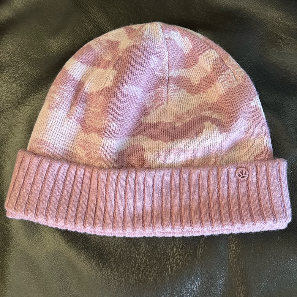 Lululemon Room for Warmth Beanie Hat Pink Camo Fleece Cashmere etc Blend